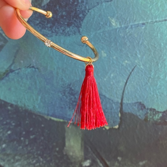 Bangle Bracelet Open Cuff Style NWT Red Valentine - Picture 1 of 5